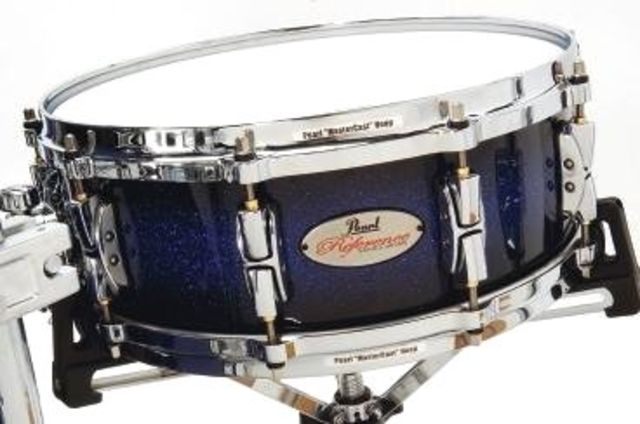 blank The snare has a 20-ply shell comprising six inner birch plies and 14 maple plies.